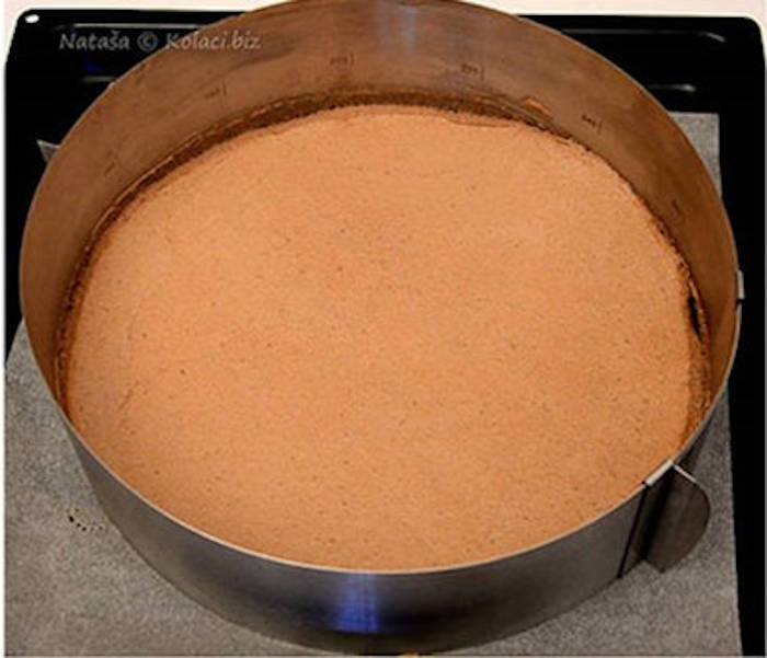 Tort Nesquik blat ciocolata