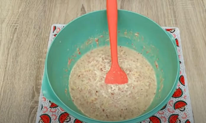 Paine cu carnati reteta