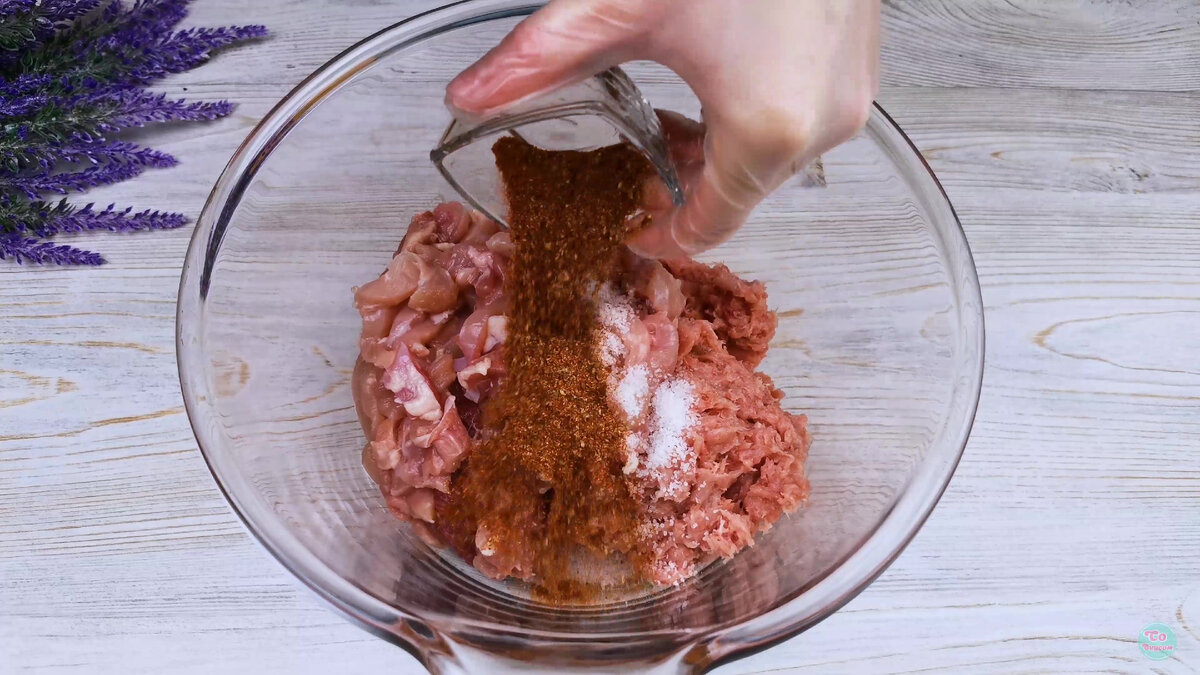 Cea mai bună șuncă din pulpe dezosate de pui