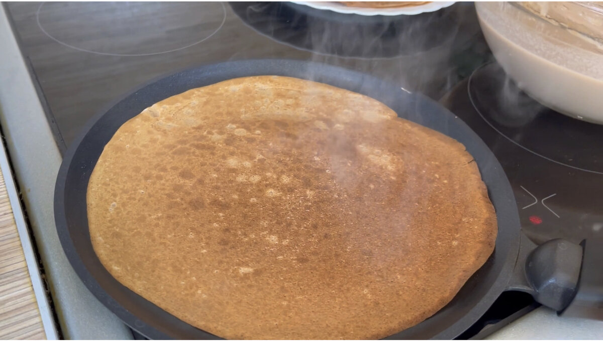 Rulou de clătite cu frișcă: