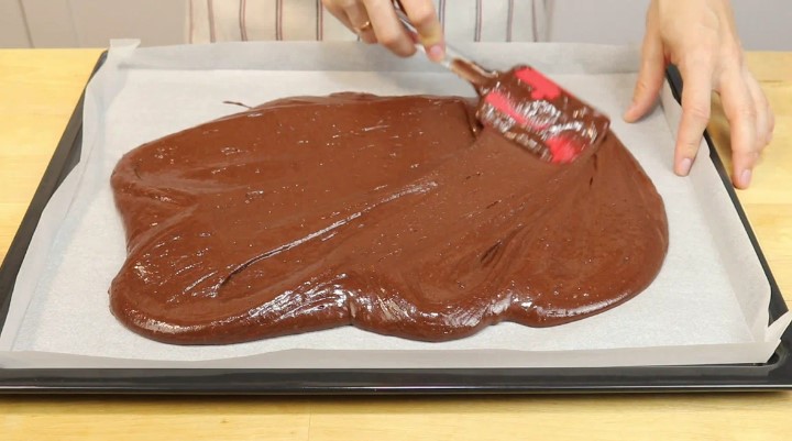 Prințul Negru: tort de ciocolată cu chefir. At&acirc;t de simplu și economic &icirc;nc&acirc;t poate fi pregătit &icirc;n fiecare zi