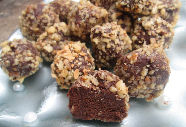 Trufe de ciocolată cu nuci