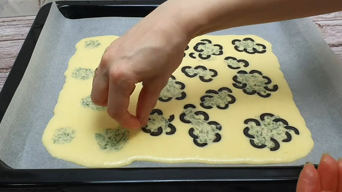 Ruladă aperitiv cu blat pufos