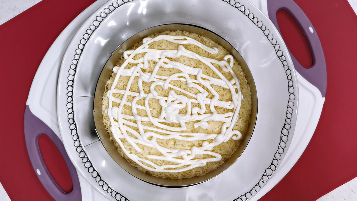 Salată aperitiv &icirc;n straturi