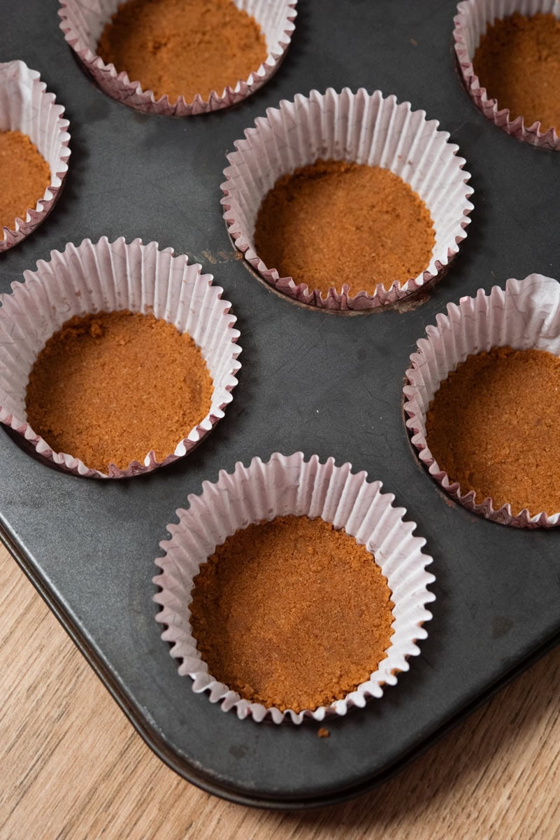 Mini cheesecake-uri Lotus: