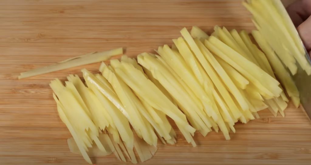 Biluțe crocante de cartofi cu condimente: Snack pe care &icirc;l vei &icirc;ndrăgi!