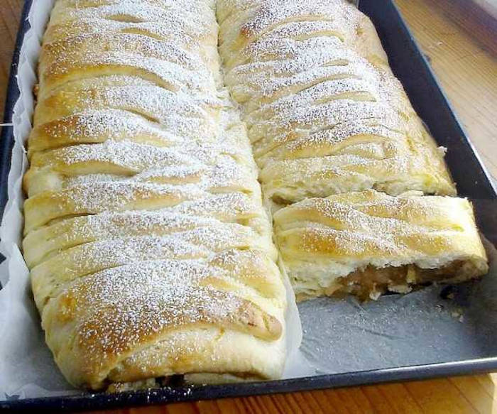 strudel cu mere ingrediente