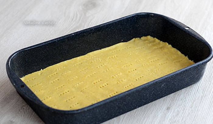 placinta cu iaurt preparare