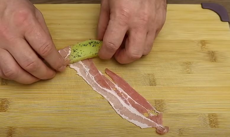 Cartofi copți &icirc;n bacon - pasul 3