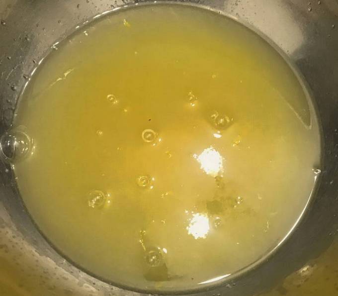 Cremă fiartă cu lăm&acirc;ie pentru tort