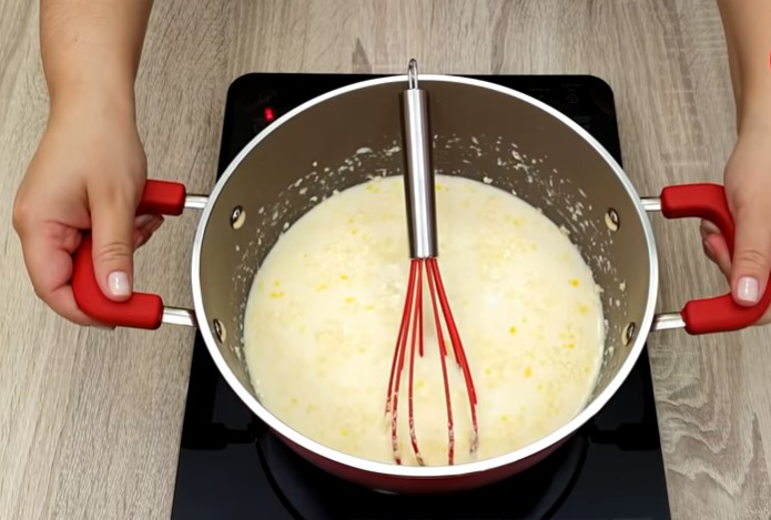 Placinta cu lapte condensat reteta