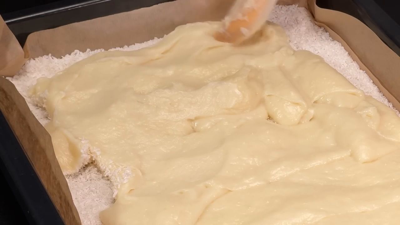 Rulada Sultanului cu nucă de cocos și cremă de portocale
