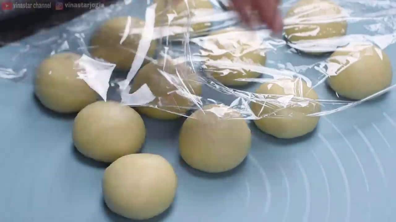 Rețetă pentru gogoși de casă umplute cu ciocolată