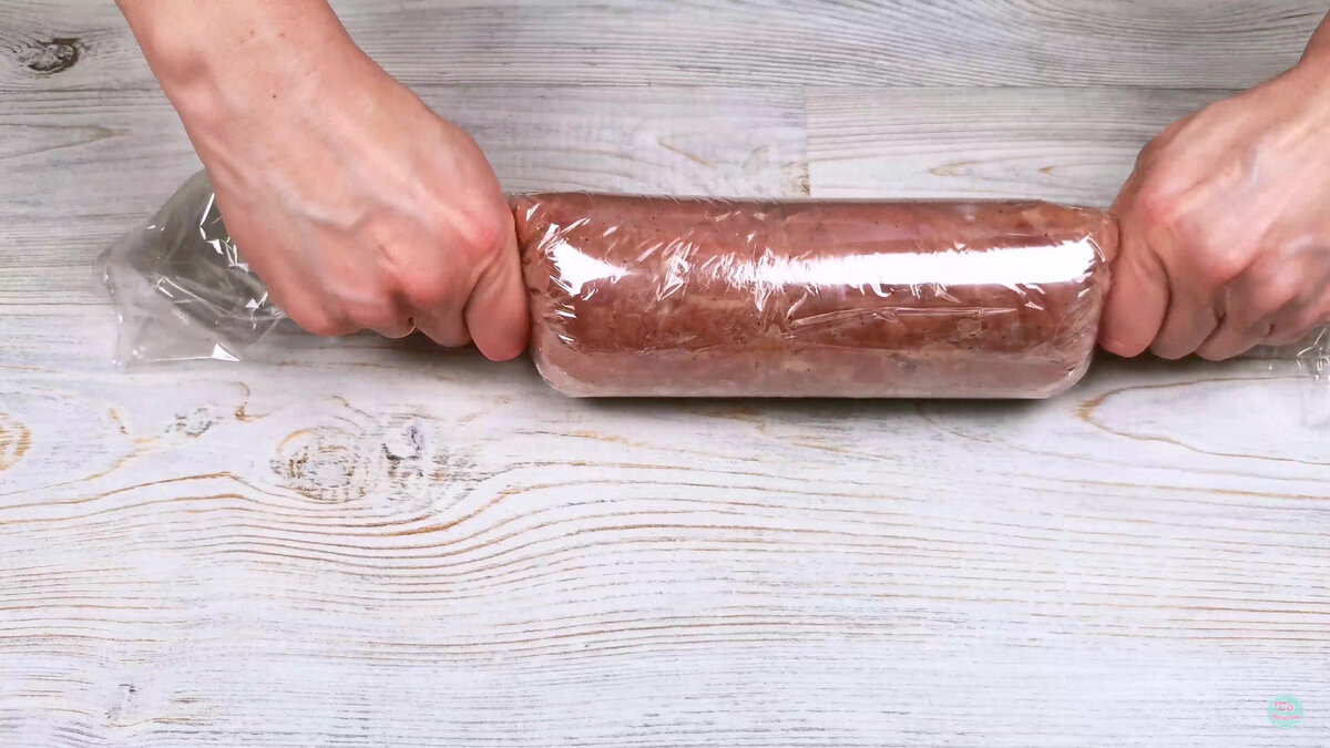 Șuncă de casă din carne de pui: 