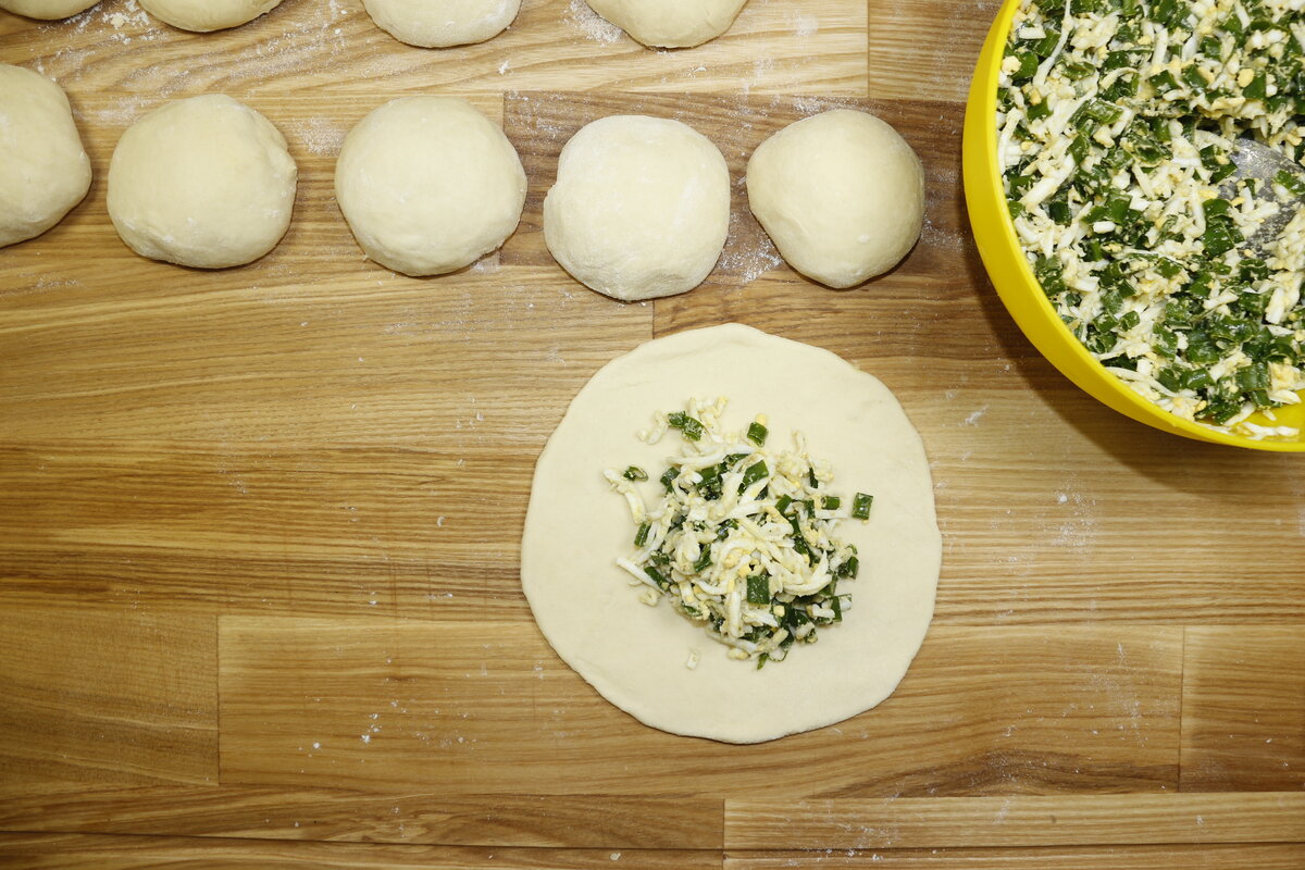 Turte pufoase: aluatul este pe bază de kefir și este foarte moale