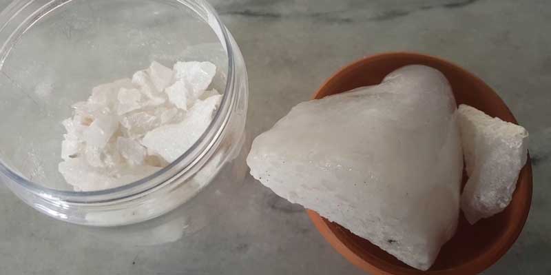 cum-faci-o-pudra-de-alaun