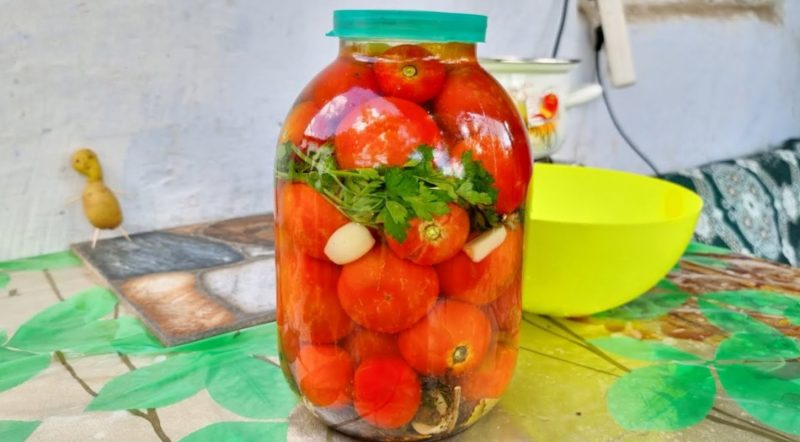 Faceți mai multe porții &ndash; dispar imediat. Roșii murate pentru iarnă: gust ca din butoi