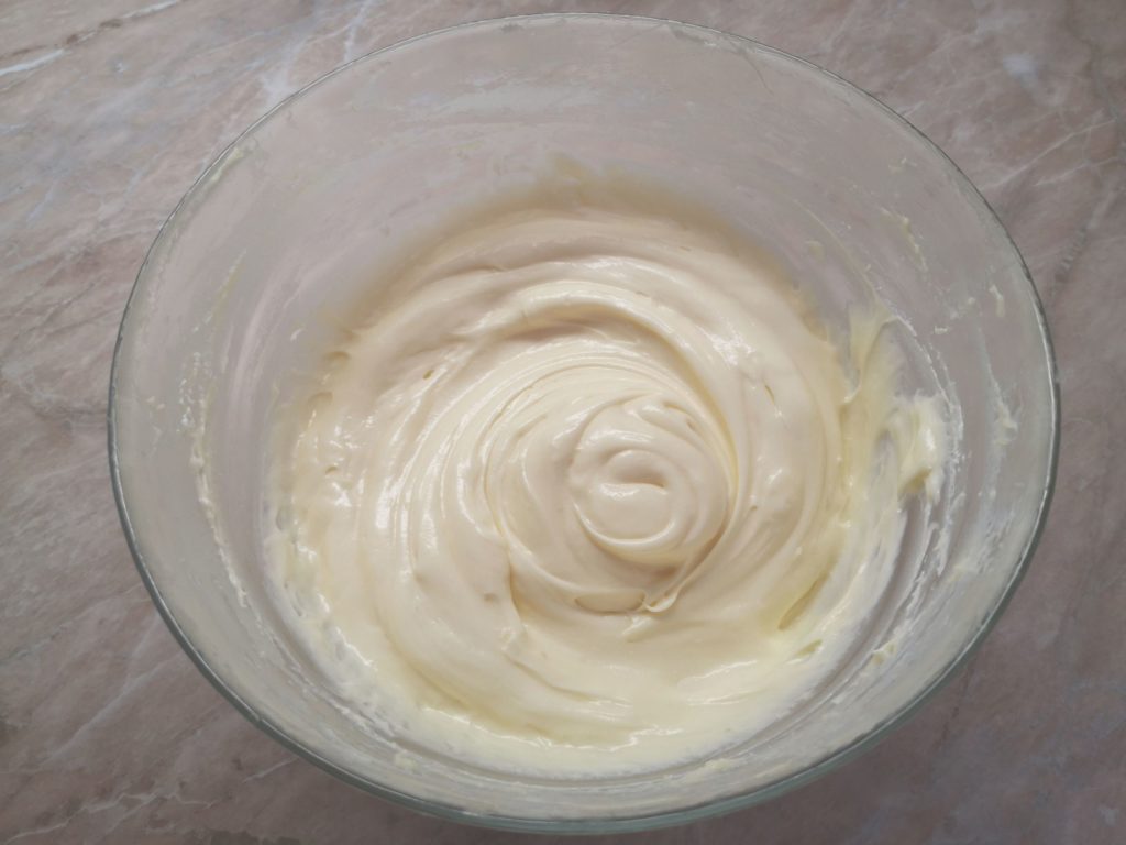 Prepararea cremei de vanilie