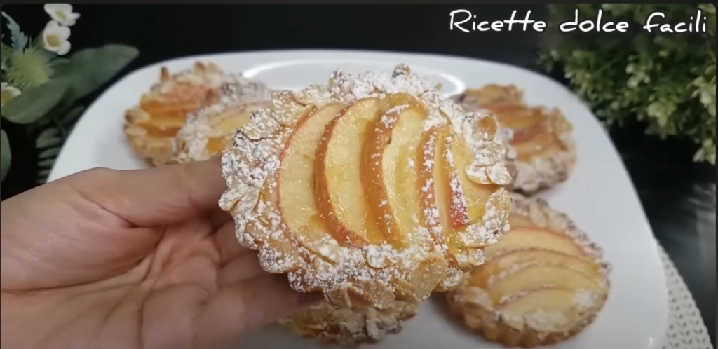 Ai mere acasă? &Icirc;ncearcă aceste coșulețe de mere