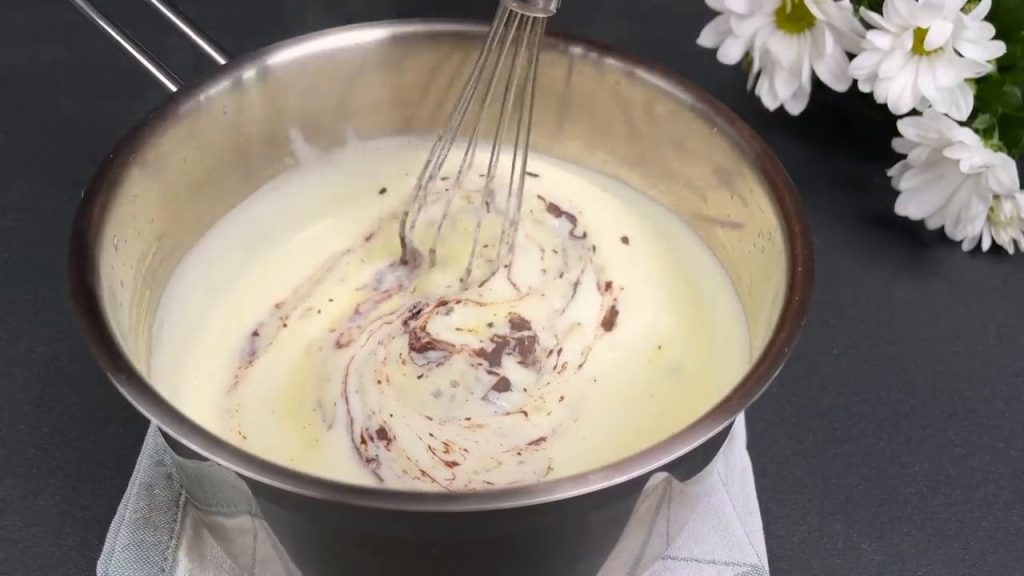  &Icirc;nghețată de ciocolată, făcută acasă cu biscuiți: Pas cu pas