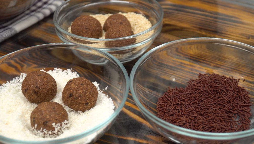 Trufe delicioase, făcute acasă: sănătoase, fără zahăr