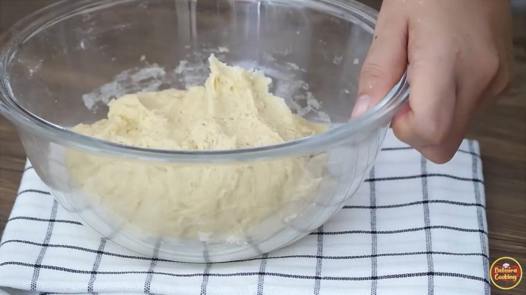 Gogoși-croissant umplute cu Nutella