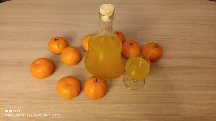 Lichior de mandarine - Mandarinată &ndash; vodcă aromată cu mandarine