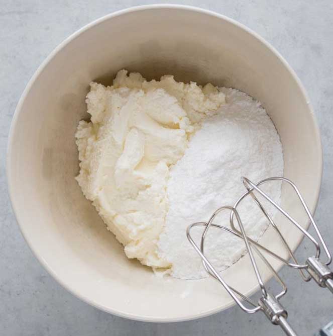 branza ricotta zahar pudra