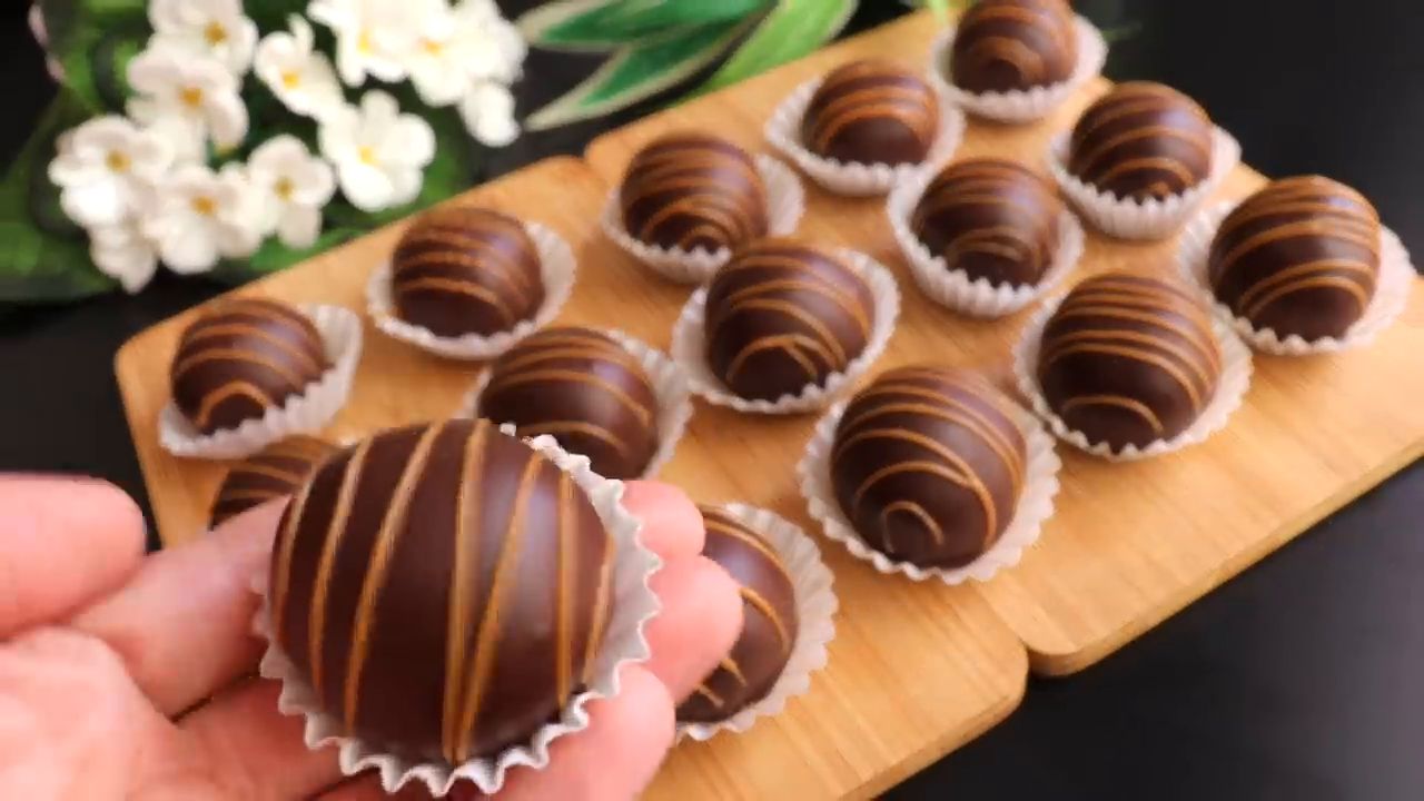 Delicioase bile din biscuiți Lotus, gata &icirc;n c&acirc;teva minute