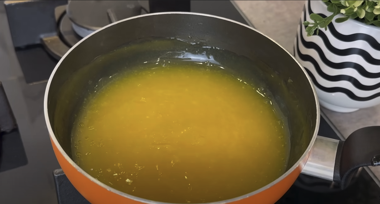 Desert de pișcoturi cu cremă de sm&acirc;nt&acirc;nă și portocale