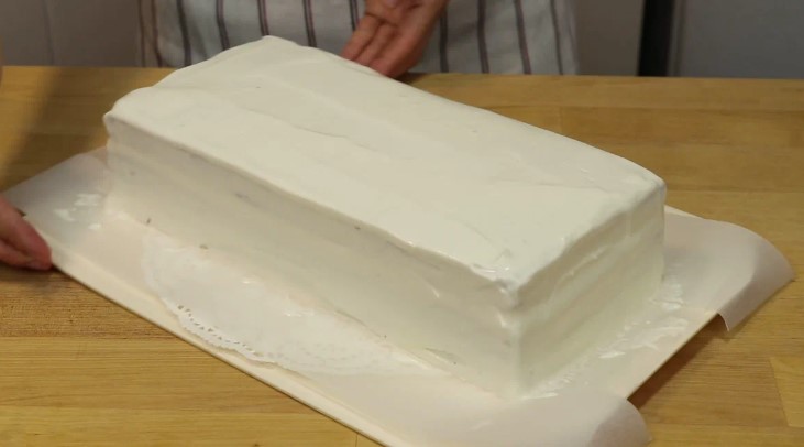 Prințul Negru: tort de ciocolată cu chefir. At&acirc;t de simplu și economic &icirc;nc&acirc;t poate fi pregătit &icirc;n fiecare zi