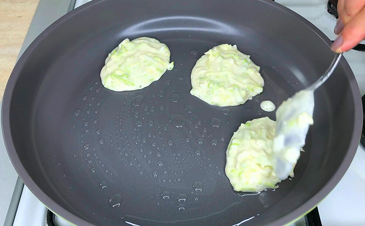 Plăcintuțe delicioase cu varză: 