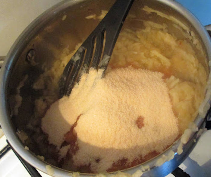 Prăjitură cu mere și cremă de budincă ingrediente