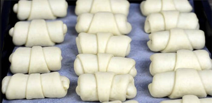 cornuri cu ciocolata reteta simpla