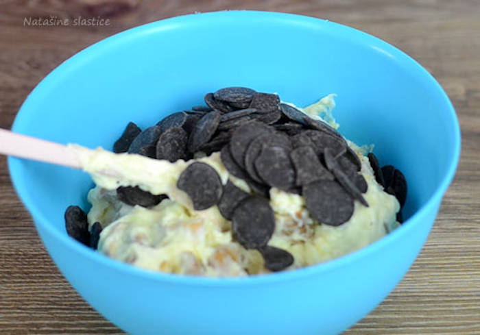 Prajitura cu banane preparare crema