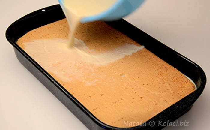 Prajitura cu caramel și lapte condensat preparare