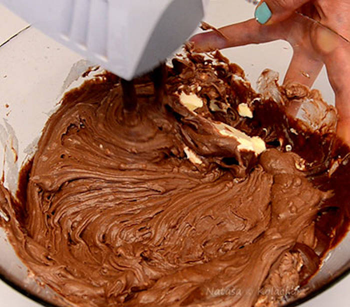 Tort Nesquik crema