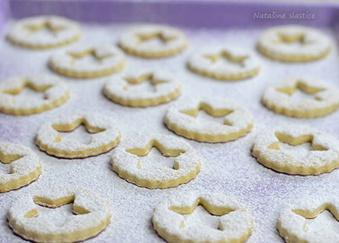 Fursecuri cu lăm&acirc;ie și gem forme