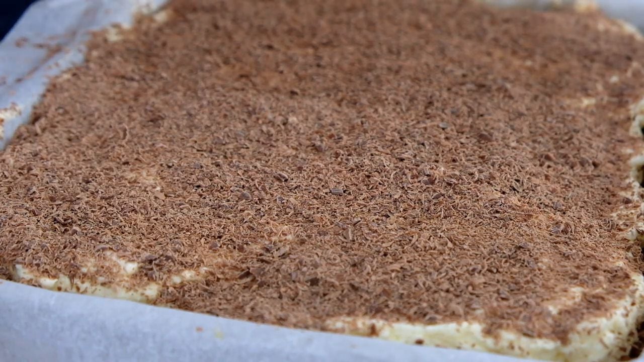 Tort de mere fără coacere &icirc;n 30 de minute: Acest tort de mere se topește &icirc;n gură