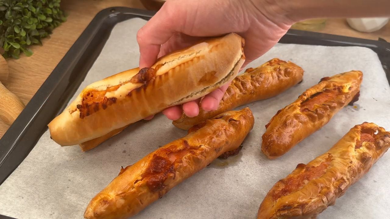 Aveți aluat foietaj? &Icirc;ncercați această cină rapidă cu crenvurști