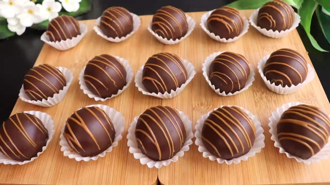 Delicioase bile din biscuiți Lotus, gata &icirc;n c&acirc;teva minute