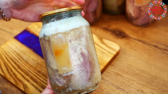 Закуска на все случаи жизни Невероятно вкусный рецепт консервированного сала в рассоле