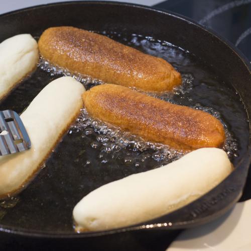 Gogoși pufoase umplute cu mac și gem de prune: