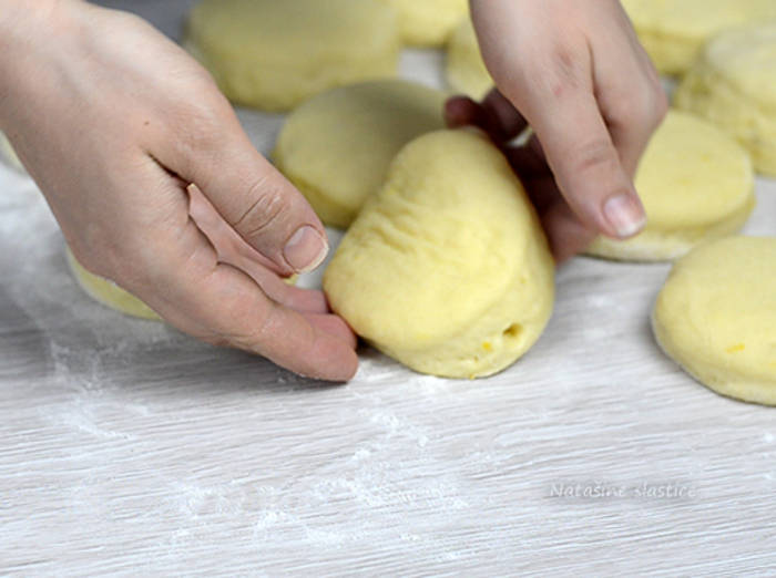 gogosi pufoase ingrediente