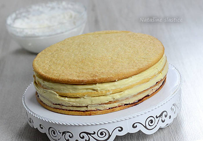 tort pentru ocazii festive ingrediente