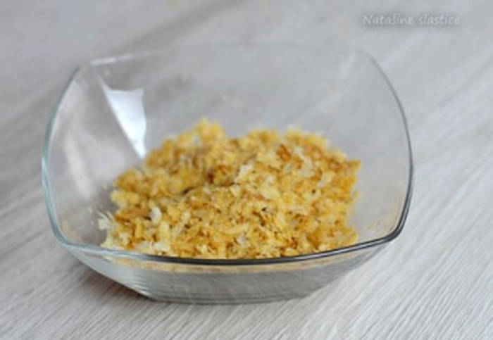 Prăjitură cu foietaj și zmeură aluat sfaramat