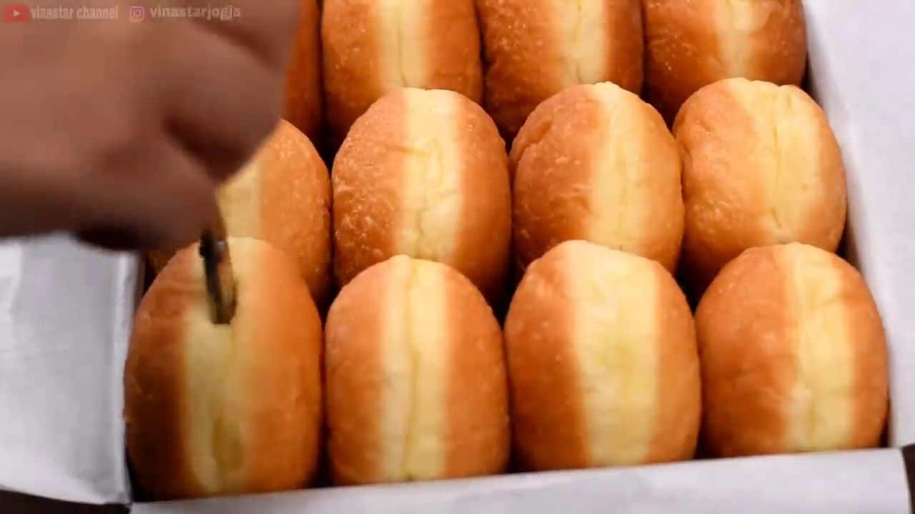 Rețetă pentru gogoși de casă umplute cu ciocolată