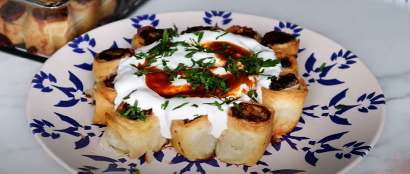 Carne tocata cu foietaj si sos