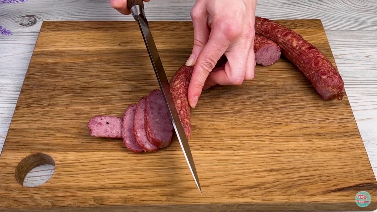 C&acirc;rnați de casă din carne de porc și vită - cea mai bună rețetă