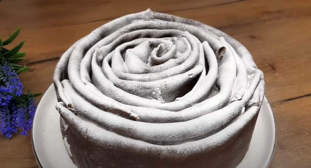 Tort de clătite cu cacao și cremă de miere și br&acirc;nză - O DESĂV&Acirc;RȘIRE PE FARFURIE!